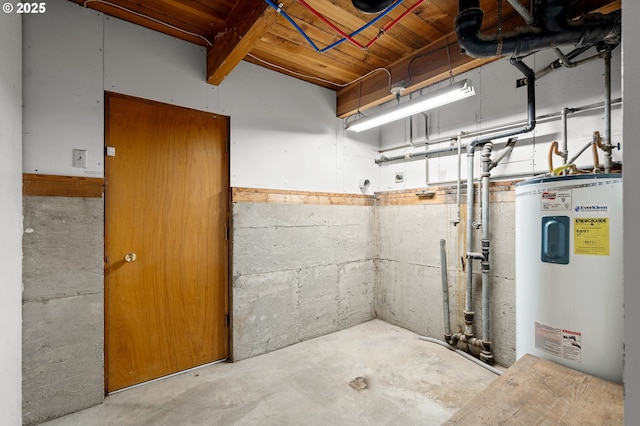 1524 SW 44th St, Pendleton, OR 97801 - below grade area featuring water heater