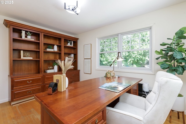 17243 Fernwood Dr, Lake Oswego, OR 97034 - office space with light wood-style flooring
