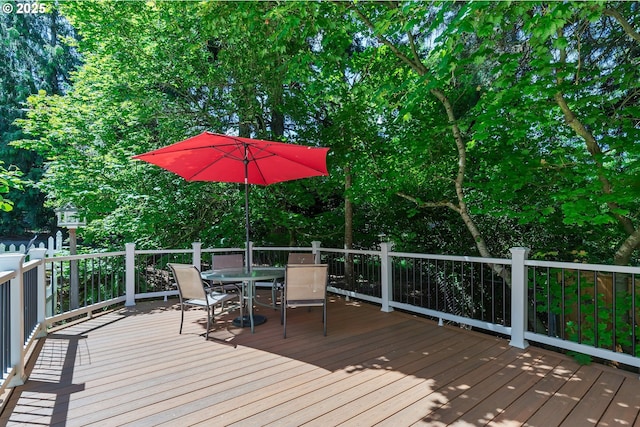 17243 Fernwood Dr, Lake Oswego, OR 97034 - deck featuring outdoor dining space