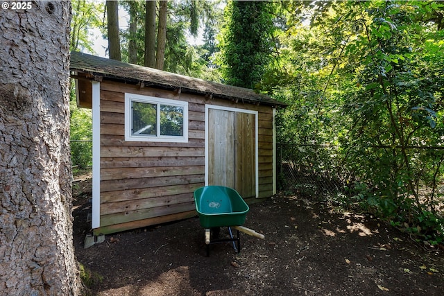 17243 Fernwood Dr, Lake Oswego, OR 97034 - view of shed