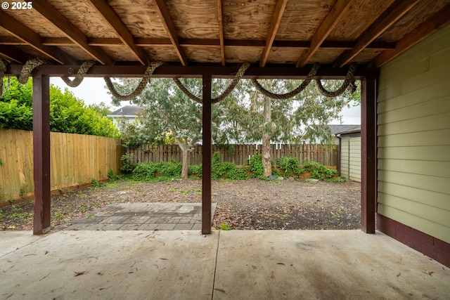 1006 Stillwell Ave, Tillamook, OR 97141 - fenced backyard with a patio