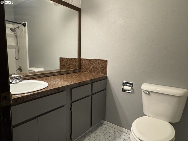 404 NE High St, Goldendale, WA 98620 - full bath with toilet, shower / washtub combination, and vanity