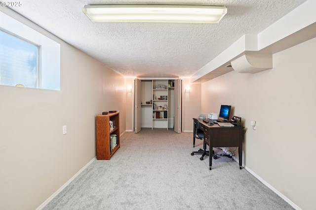 5018 N Vanderbilt St, Portland, OR 97203 - carpeted office space featuring a textured ceiling and baseboards