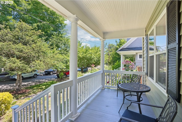 5018 N Vanderbilt St, Portland, OR 97203 - view of porch