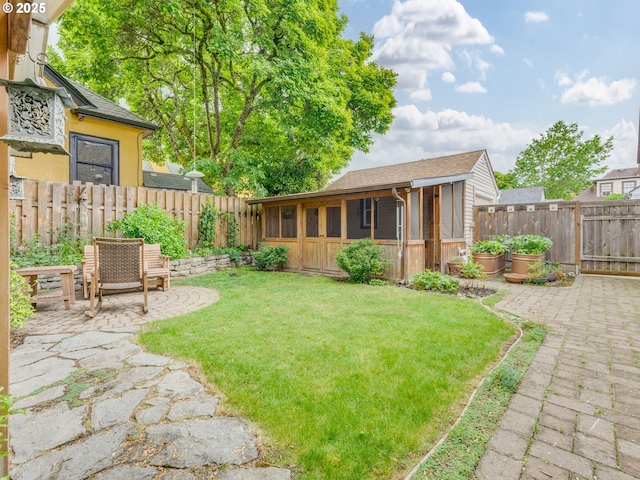 4415 SE Stark St, Portland, OR 97215 - fenced backyard featuring a patio