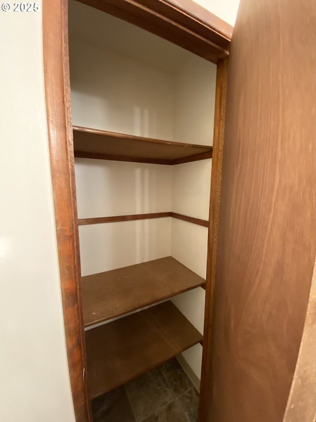 845 Waite St, Eugene, OR 97402 - view of closet