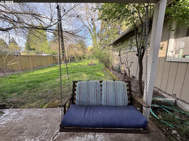 view of yard featuring fence