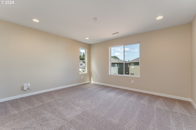 view of carpeted spare room