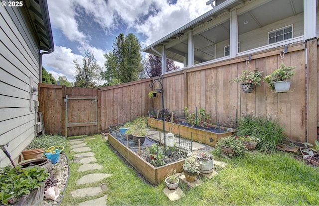 3313 NW Sierra Dr, Camas, WA 98607 - view of yard featuring a gate and a garden