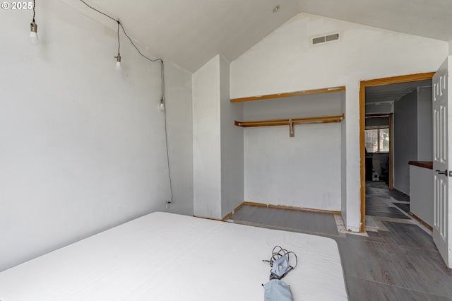 912 SE 193rd Ave, Portland, OR 97233 - garage with baseboards