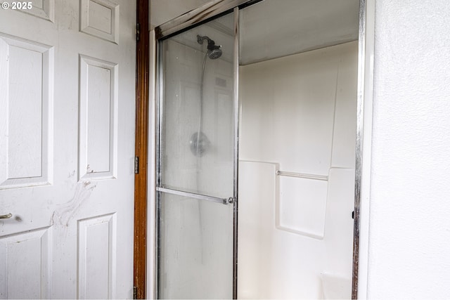 912 SE 193rd Ave, Portland, OR 97233 - full bath featuring a stall shower