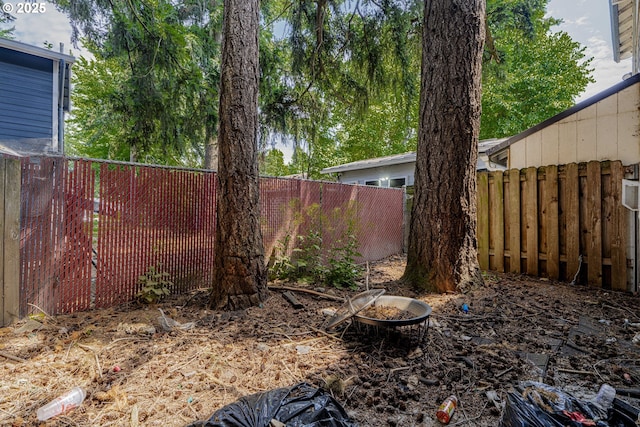912 SE 193rd Ave, Portland, OR 97233 - view of yard