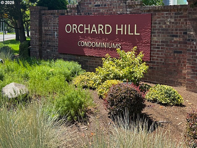 7143 SW Sagert St Unit 105, Tualatin, OR 97062 - view of community sign