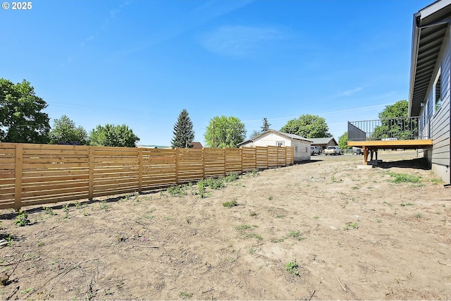 365 NW 4th St, Dufur, OR 97021 - view of yard featuring fence