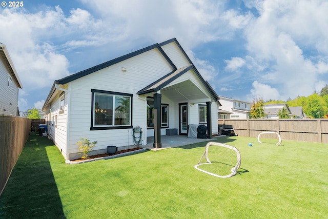 10107 NE 136th Ave, Vancouver, WA 98682 - rear view of property with a patio