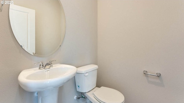 2873 V St, Springfield, OR 97477 - half bath with toilet and a sink