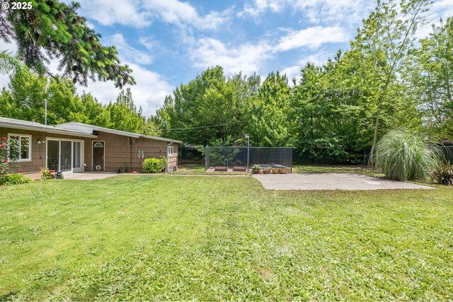 742 Shangri La Ave, Salem, OR 97303 - view of yard with a patio area