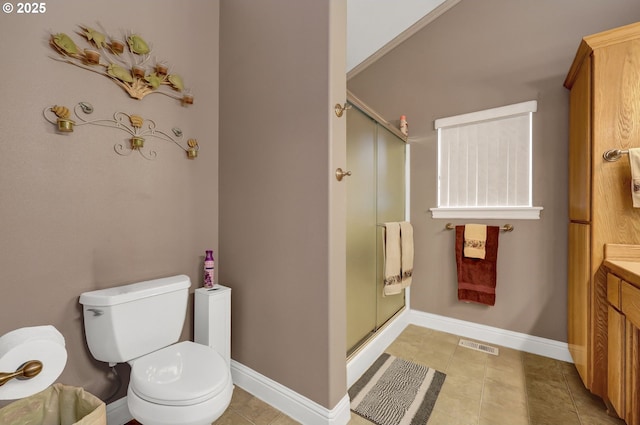 1565 Fairview Pl, Cottage Grove, OR 97424 - bathroom with toilet, a stall shower, baseboards, and vanity