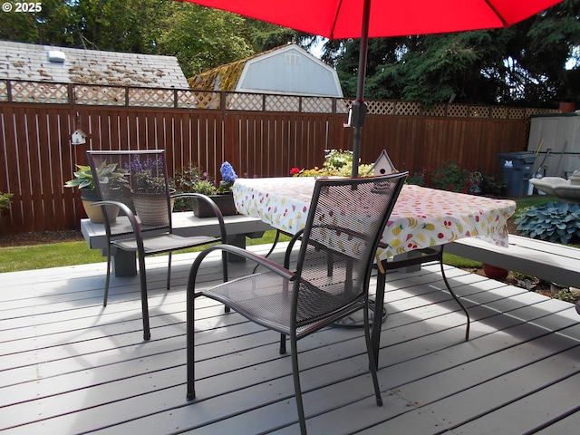 4471 Spring Meadow Ave, Eugene, OR 97404 - wooden terrace featuring outdoor dining area and a fenced backyard