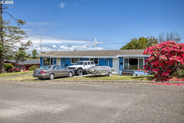 1060 Pacific Ave, Coos Bay, OR 97420 - view of single story home