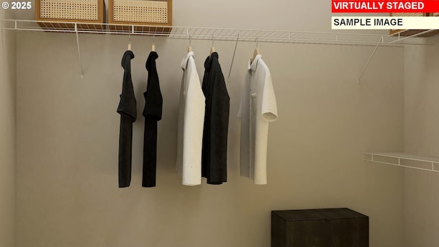 856 Eaden St, Woodburn, OR 97071 - view of spacious closet