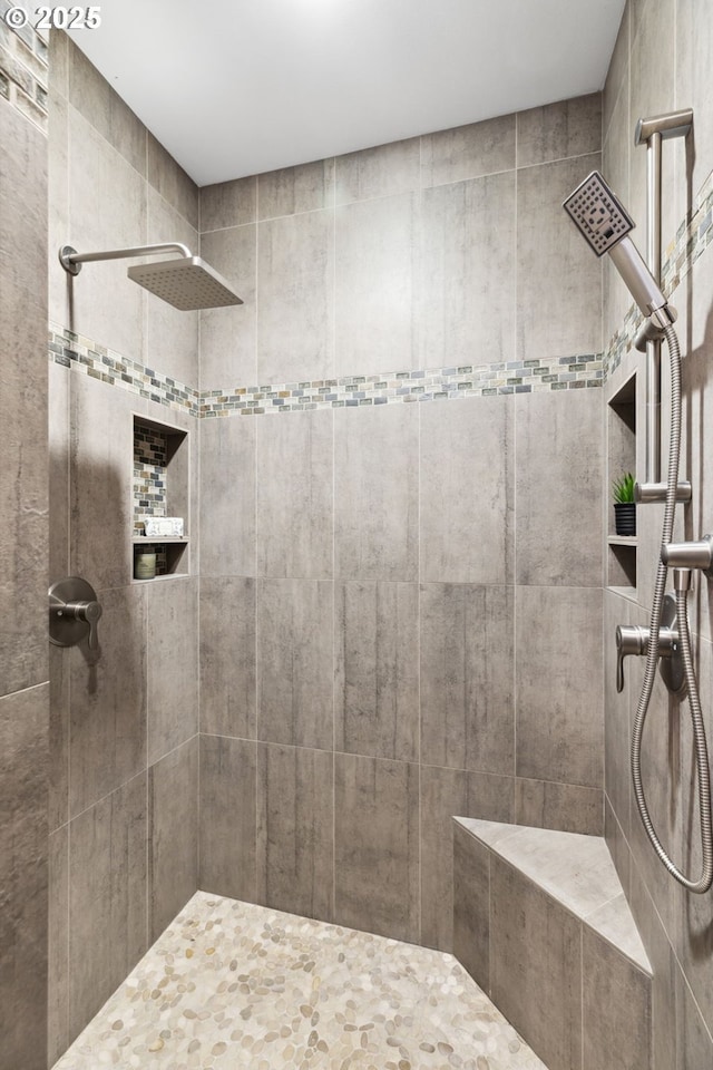 19375 SW Eastside Rd, Lake Oswego, OR 97034 - bathroom with tiled shower
