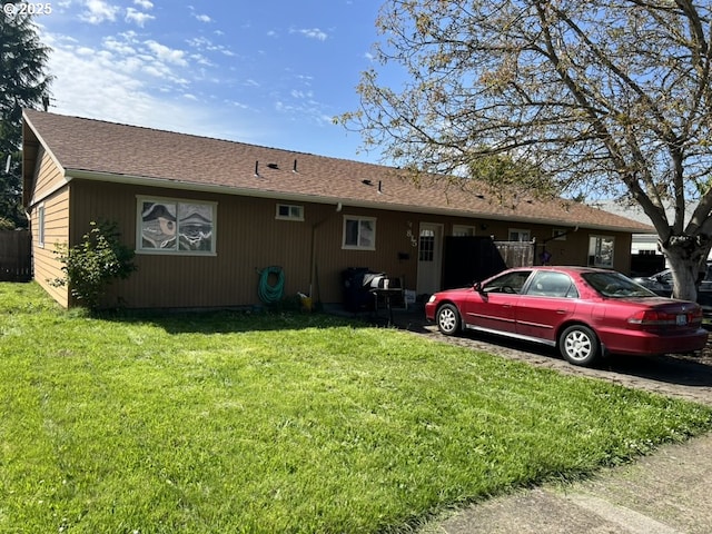 815 Nyssa St, Junction City, OR 97448 - back of house featuring a lawn