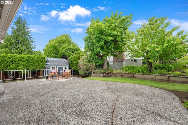 1520 SE 109th Ave, Portland, OR 97216 - view of patio with an outdoor structure