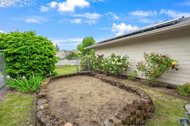 1520 SE 109th Ave, Portland, OR 97216 - view of yard featuring a gate