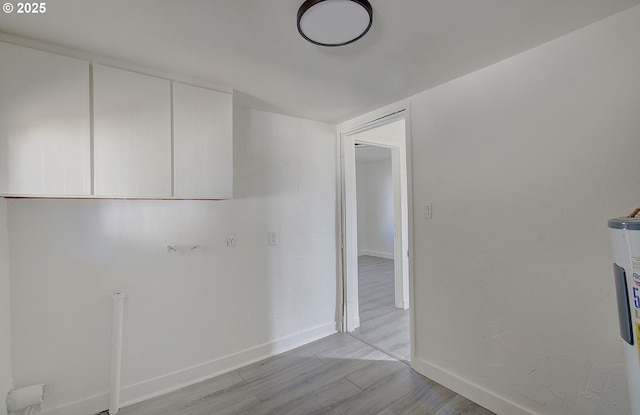 105 Redpath St, Kelso, WA 98626 - interior space with light wood-type flooring and baseboards