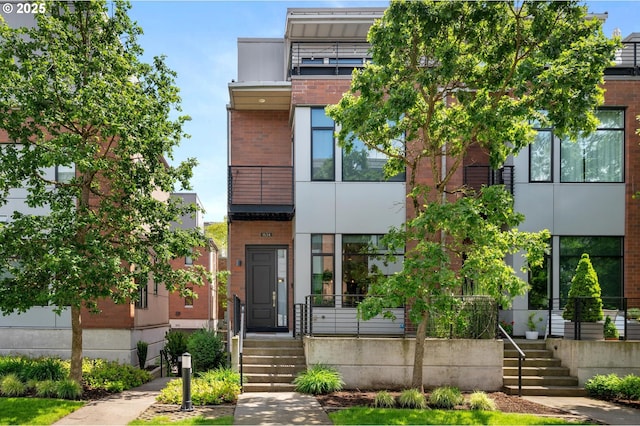 1634 NW Riverscape St, Portland, OR 97209 - contemporary home with brick siding