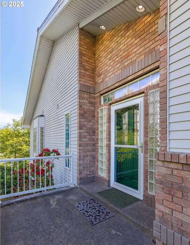461 Home Ct, Rockaway Beach, OR 97136 - entrance to property with brick siding