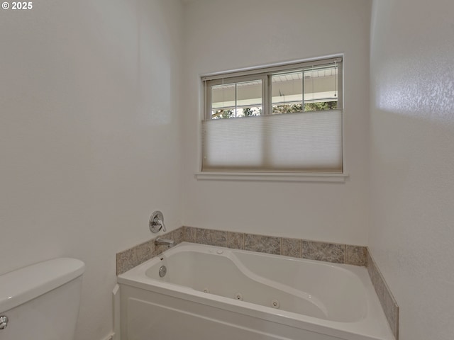 17234 Oakdale Rd, Dallas, OR 97338 - bathroom featuring toilet and a tub with jets