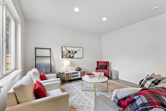 88104 7th St, Veneta, OR 97487 - living room with wood finished floors, recessed lighting, and baseboards