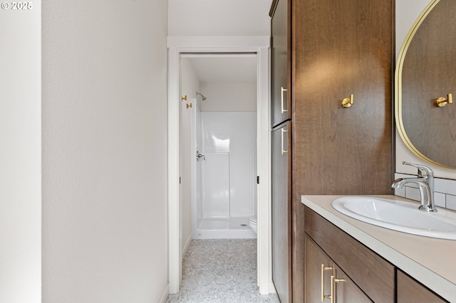 88104 7th St, Veneta, OR 97487 - full bath featuring a shower, vanity, and toilet