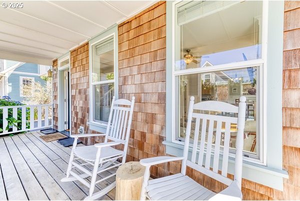 2752 SW Beach Ave, Lincoln City, OR 97367 - wooden terrace featuring covered porch
