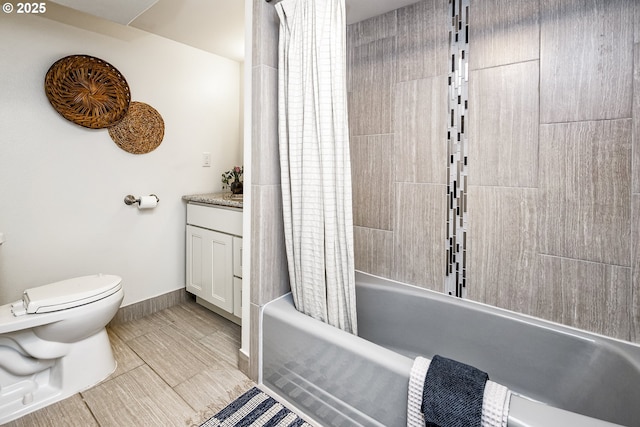 5835 NE 23rd Ave, Portland, OR 97211 - bathroom with shower / tub combo with curtain and vanity
