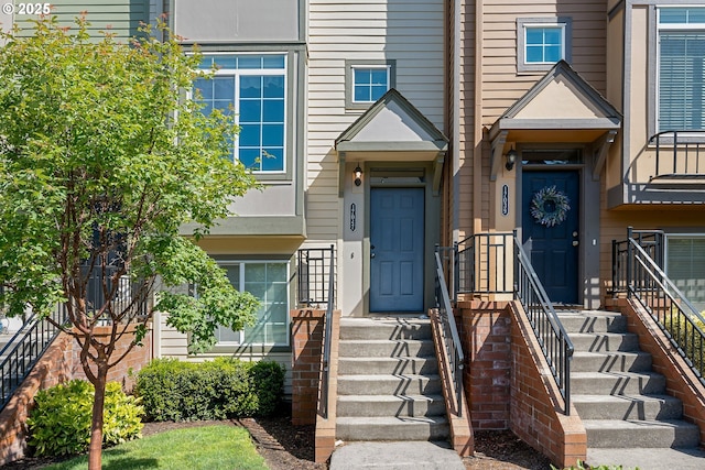 17047 SW Berkeley Ln, Beaverton, OR 97003 - view of property entrance