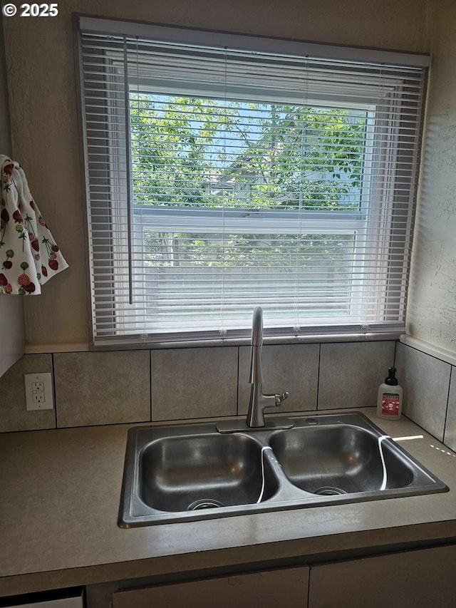 1760 W Broadway, Eugene, OR 97402 - kitchen view of a sink