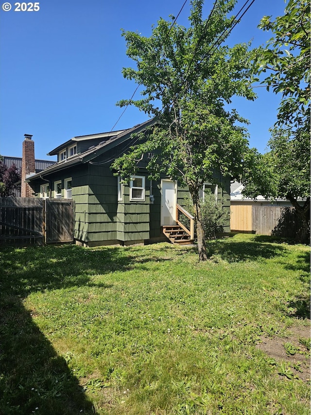 1760 W Broadway, Eugene, OR 97402 - back of property with entry steps
