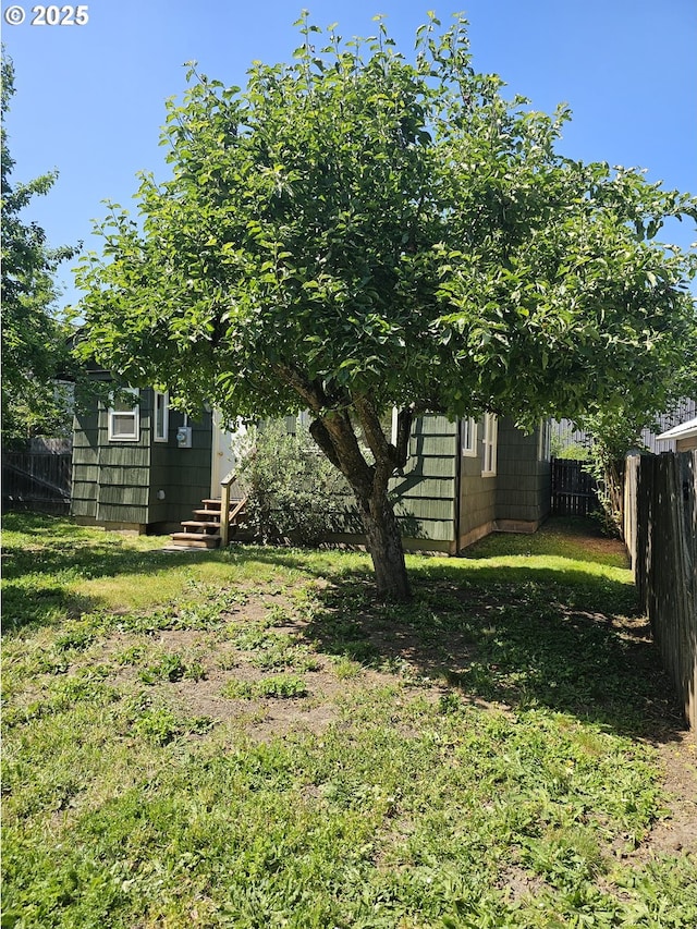1760 W Broadway, Eugene, OR 97402 - view of fenced backyard