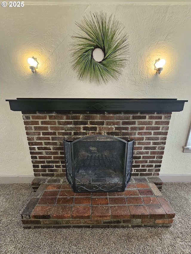 1760 W Broadway, Eugene, OR 97402 - detailed view of a fireplace and carpet