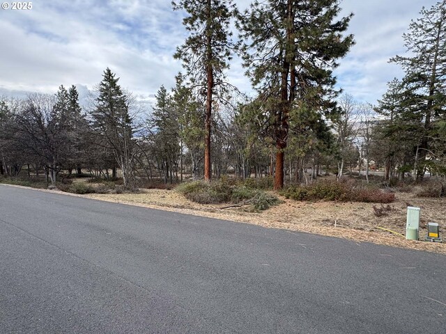 Coopers Hawk Rd, Klamath Falls, OR 97601