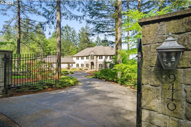 9440 NW Lightning Ridge Dr, Portland, OR 97229 - view of asphalt driveway