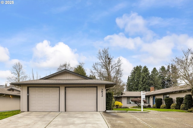 view of front facade with a garage