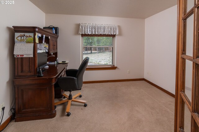 145343 Birchwood Dr, La Pine, OR 97739 - carpeted office space with baseboards