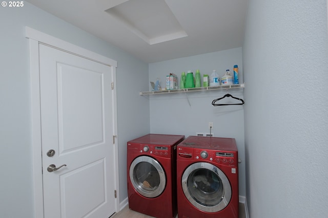 5615 Macleay Rd, Salem, OR 97317 - laundry area featuring independent washer and dryer