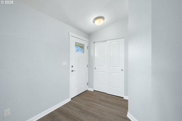 5615 Macleay Rd, Salem, OR 97317 - entryway featuring wood finished floors, baseboards, and lofted ceiling