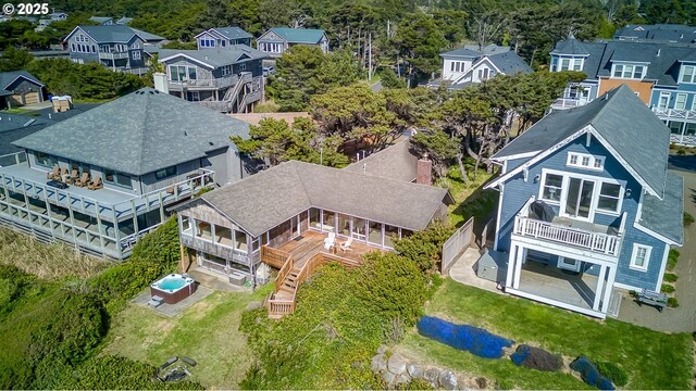 bird's eye view with a residential view