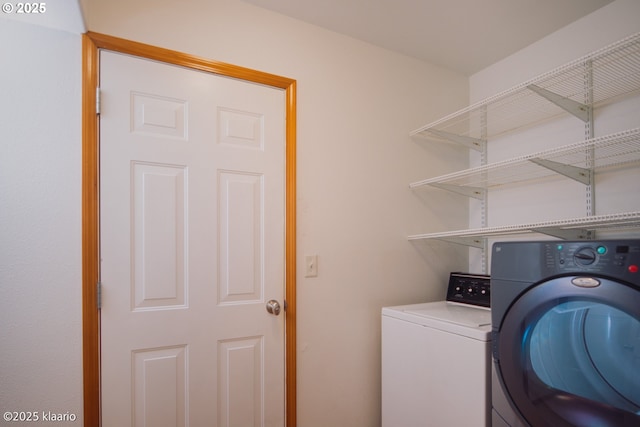 7942 N Hurst Ave, Portland, OR 97203 - washroom featuring washing machine and dryer
